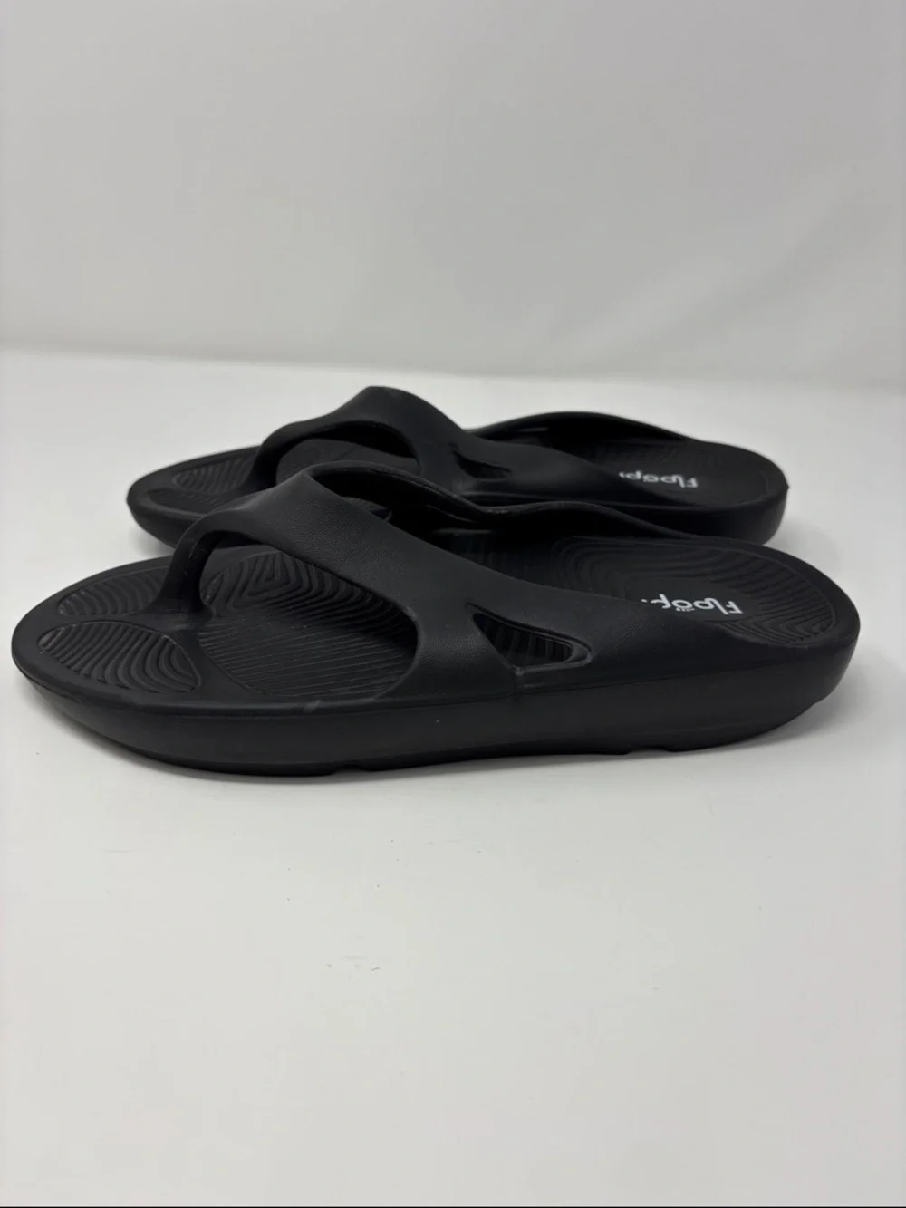 Floopi | Black Ergonomic Foam Flip Flop Sandals 41 11